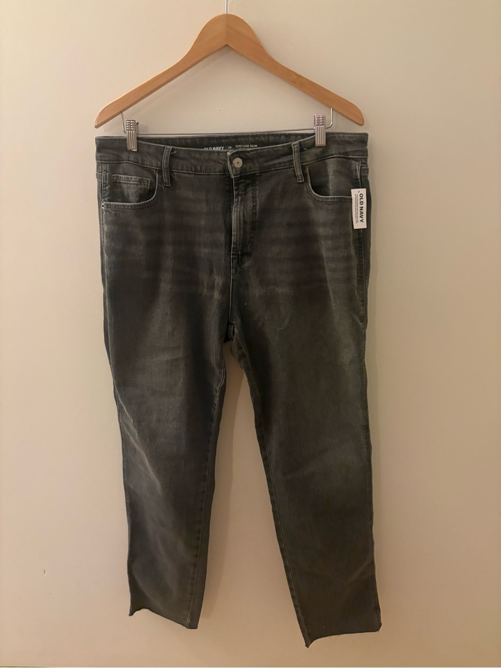 Old Navy Women’s Washed Black Slim Straight Jeans